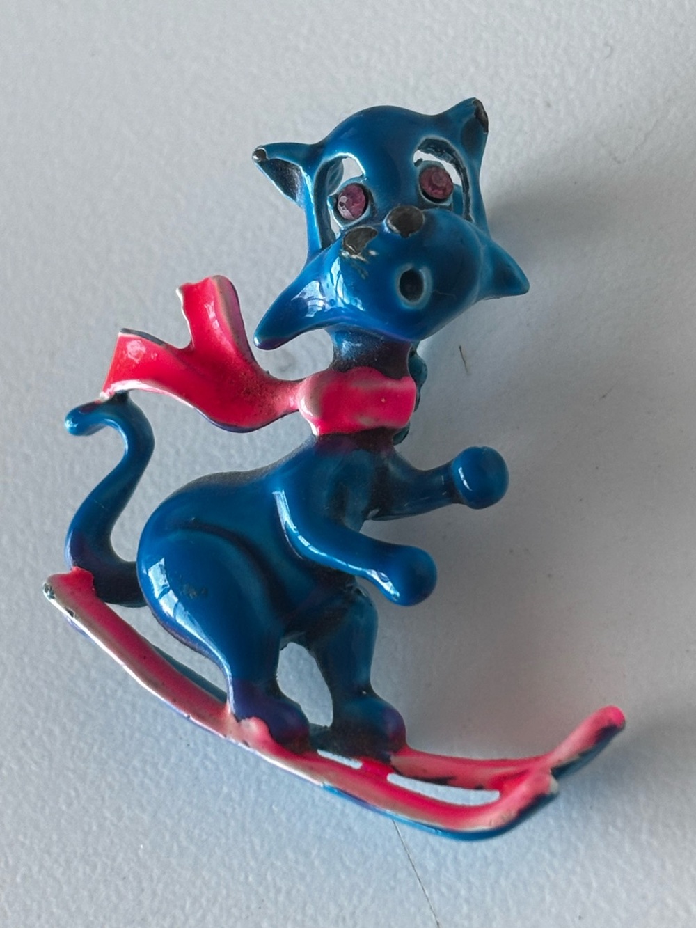 Vintage 60s Whimsical Blue Enameled Cat Brooch W/ Rhinestone Eyes